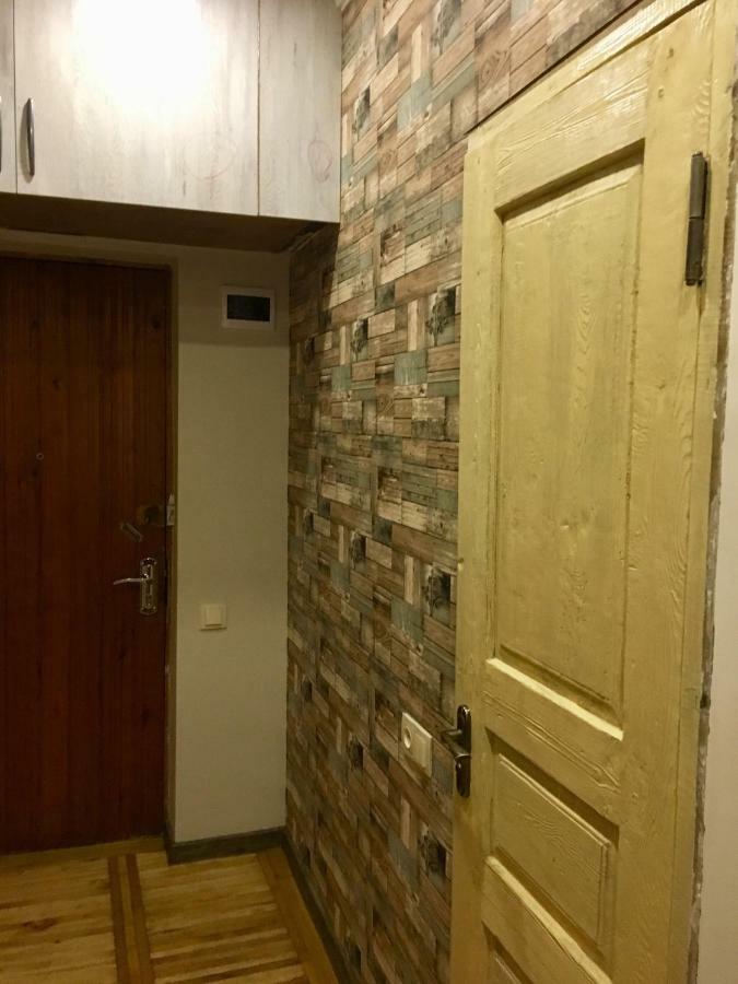 Apartment Gamarjoba Batumi Esterno foto